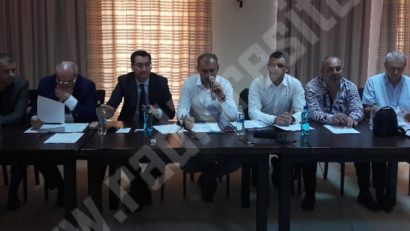 [FOTO-VIDEO] Viorel Lolea rămâne președintele Asociației Județene de Fotbal din Caraș – Severin