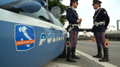 Italia: Șofer român de autocar prins în trafic cu o alcoolemie de 1,72
