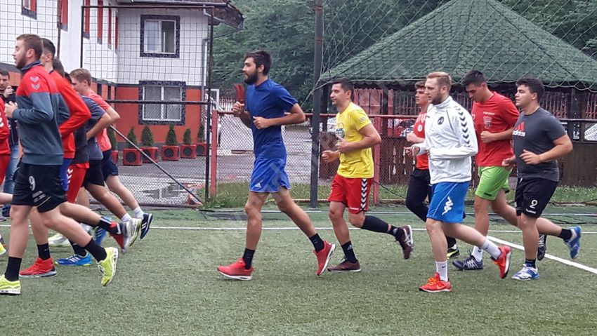 CSM Școlar Reșița începe seria amicalelor cu meciuri tari CSM Școlar Reșița începe seria amicalelor cu meciuri tari