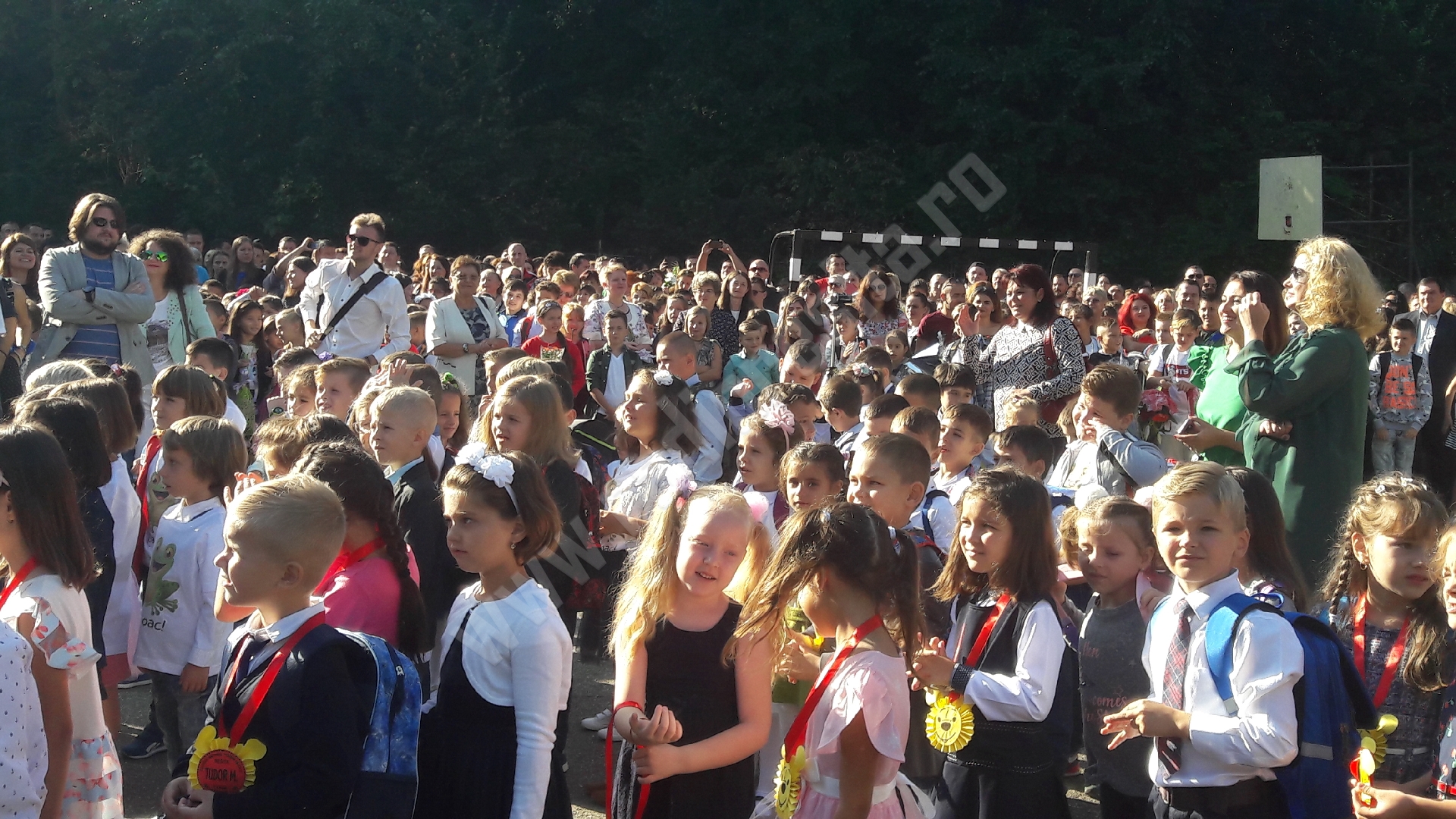 Elevii încep anul şcolar 2025-2026 pe 8 septembrie, în contextul protestelor anunţate de sindicatele din Educaţie