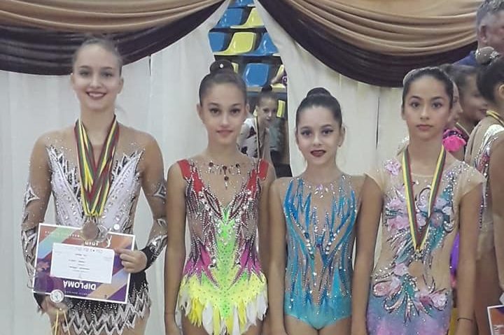 Gimnastele reșițene au urcat, din nou, pe podium la competiții cu participare internațională Gimnastele reșițene au urcat, din nou, pe podium la competiții cu participare internațională