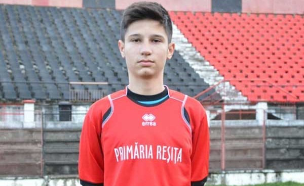 Fotbalistul Victor Lolea de la CSM Reșița participă la un stagiu de pregătire cu lotul național U 17 Fotbalistul Victor Lolea de la CSM Reșița participă la un stagiu de pregătire cu lotul național U 17