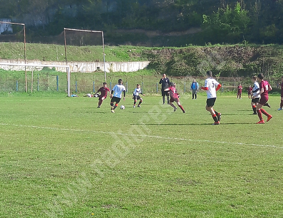 [VIDEO-AUDIO] Spectacol al fotbalului juvenil la ”Cupa Banatului”. 29 de formații s-au întrecut la Reșița