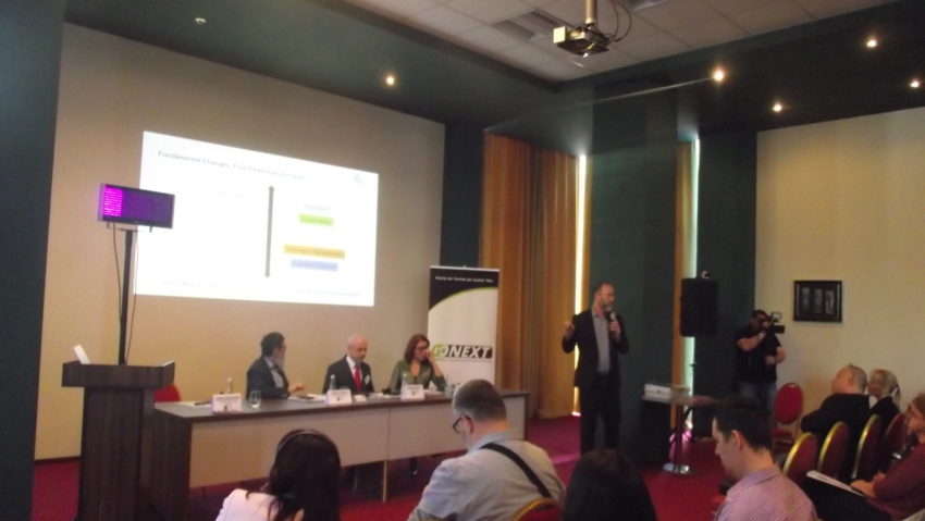 SĂNĂTATEA PRIN APELE TERMALE a fost tema Conferinței ÎNTOARCEREA LA APĂ, din stațiunea de pe Valea Cernei! SĂNĂTATEA PRIN APELE TERMALE a fost tema Conferinței ÎNTOARCEREA LA APĂ, din stațiunea de pe Valea Cernei!