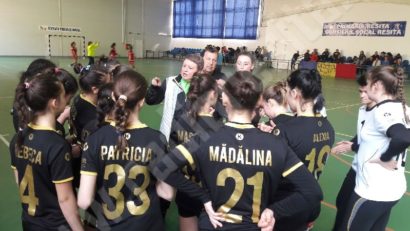 Handbalistele junioare III de la Liceul Traian Vuia Reșița participă la turneul final la Moreni