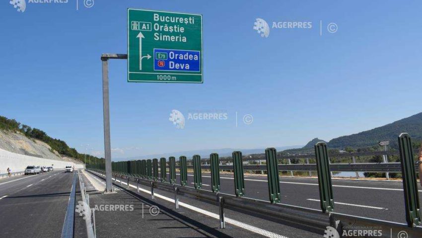 Fisură pe Autostrada Lugoj-Deva. Circulaţia nu poate fi deschisă luna aceasta Fisură pe Autostrada Lugoj-Deva. Circulaţia nu poate fi deschisă luna aceasta
