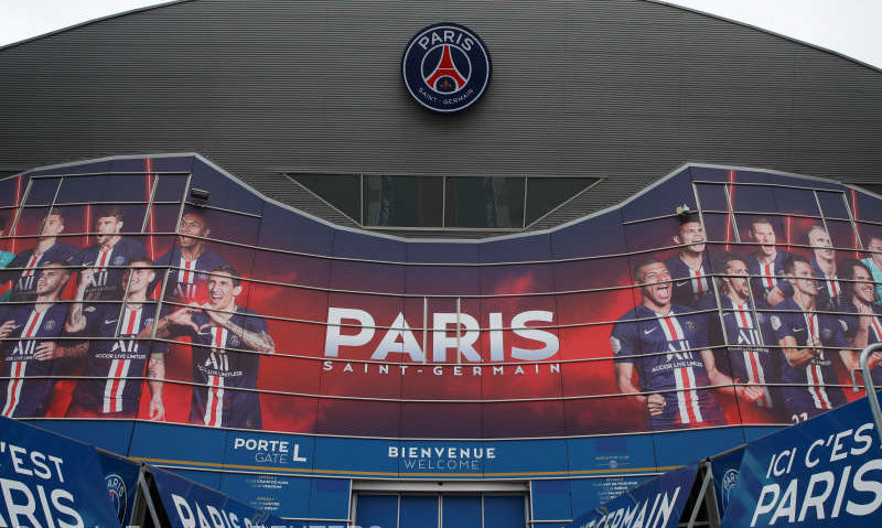 Tricourile vândute de PSG în beneficiul spitalelor pariziene s-au epuizat rapid Tricourile vândute de PSG în beneficiul spitalelor pariziene s-au epuizat rapid