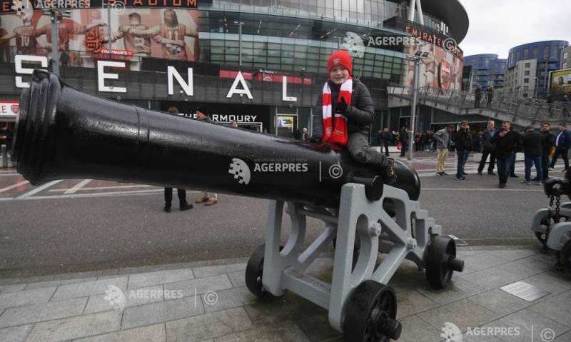 Jucătorii de la Arsenal Londra, plasaţi în carantină. Meciul cu Manchester City, amânat Jucătorii de la Arsenal Londra, plasaţi în carantină. Meciul cu Manchester City, amânat