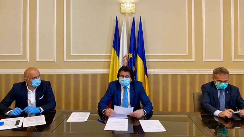 Timişoara beneficiază de finanţare europeană pentru 21 de tramvaie noi şi moderne Timişoara beneficiază de finanţare europeană pentru 21 de tramvaie noi şi moderne