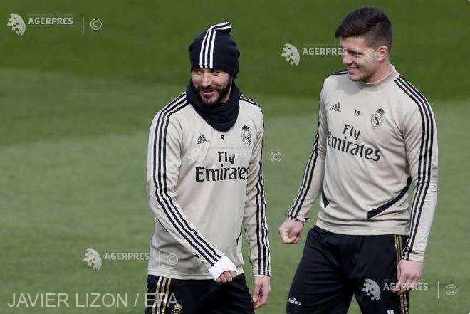 Real Madrid, cu lotul complet, începe testarea jucătorilor contra coronavirusului Real Madrid, cu lotul complet, începe testarea jucătorilor contra coronavirusului