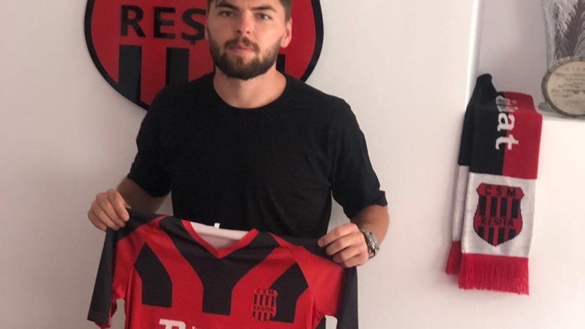 Robert Boboc a semnat cu CSM Reșița Robert Boboc a semnat cu CSM Reșița