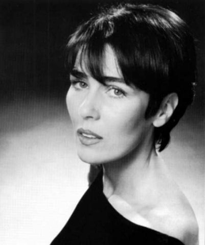 [FOTO] Actriţa Ioana Pavelescu,la aniversare:”Contează enorm să ai cu cine să faci lucruri, să încerci, să dai greș, să reușești!”