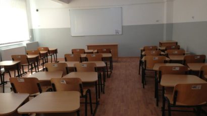 MEC deschide linii Telverde destinate informării cu privire la începerea noului an școlar/universitar