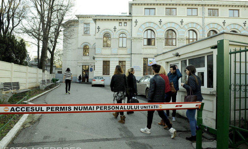 Consiliul Național al Elevilor cere ca lecțiile online să fie înregistrate Consiliul Național al Elevilor cere ca lecțiile online să fie înregistrate