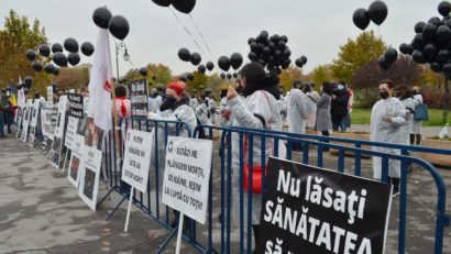 Sanitas obţine o primă victorie! Cadrele medicale din linia întâi primesc sporul de 75-85% începând cu 1 Decembrie