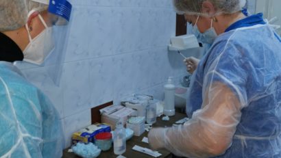 Vaccinurile produse de companiile Pfizer, Moderna şi AstraZeneca pot fi administrate și persoanelor care suferă de diabet