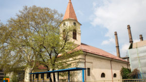 Hramul Bisericii „Maria Zăpezii” din Reșița: episcopul Iosif Csaba Pál va consacra noul altar