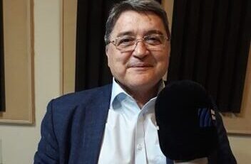 La mulţi ani, E.S. Emil Hurezeanu – „Vocea” de la Europa Liberă!