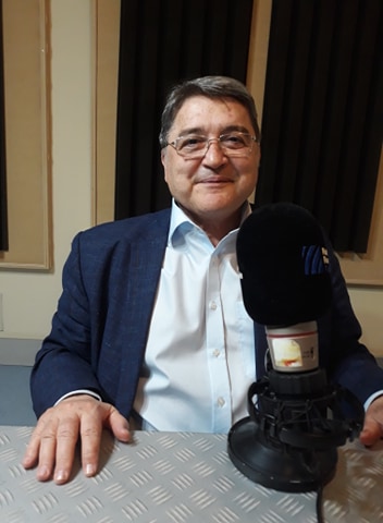 [FOTO-AUDIO] La mulţi ani, E.S. Emil Hurezeanu-„Vocea” de la Europa Liberă!
