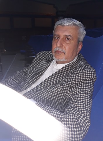 [FOTO] Mc Ranin, scenograf, regizor, profesor, fondator și directorul Teatrului „Tony Bulandra”, de la ora 22:15, la Boema!