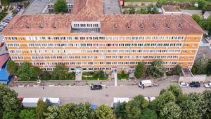 Deficitul de personal pune presiune pe Spitalul Județean Reșița. Soluția temporară: angajări cu PFA