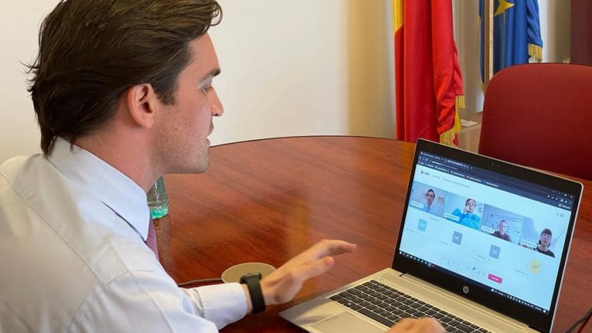 Misiunea CNCAV se încheie, vaccinarea anti COVID se va face în cabinetele medicilor de familie Misiunea CNCAV se încheie, vaccinarea anti COVID se va face în cabinetele medicilor de familie