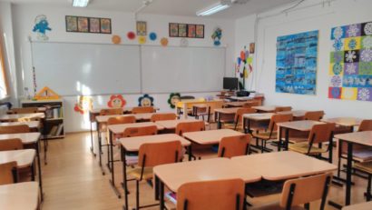 Elevii se întorc la cursuri. Modulul 5 începe de miercuri, 8 mai