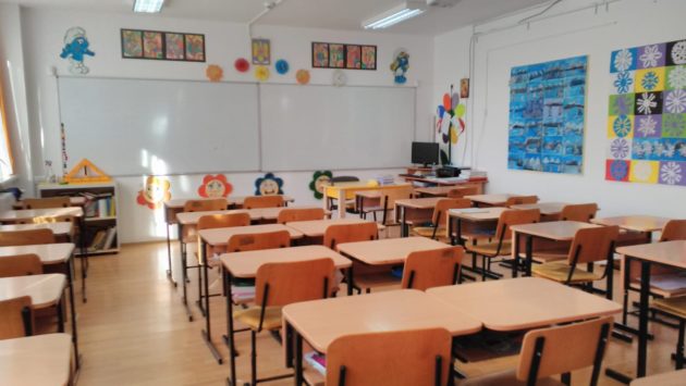 Restructurări în învățământul din Caraș-Severin: 12 unități școlare și-au pierdut personalitatea juridică, iar alte 6 au fost desființate