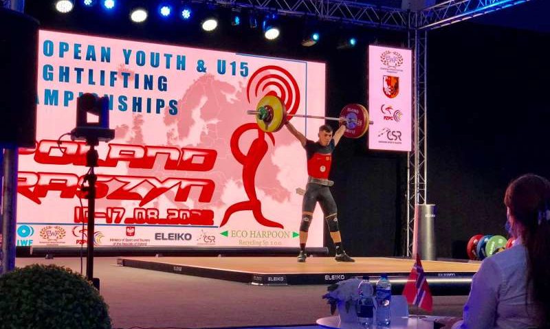 Haltere: Iulian Diaconu, medaliat cu aur la Europenele Under-17 Haltere: Iulian Diaconu, medaliat cu aur la Europenele Under-17
