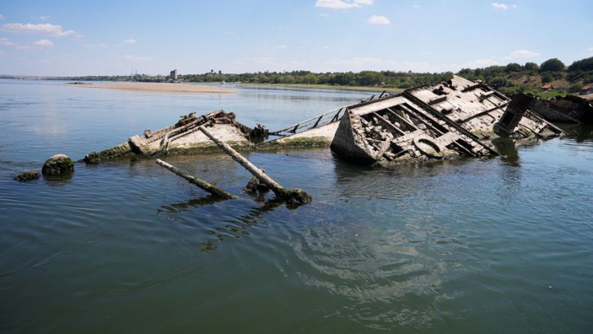 Serbia va începe ridicarea epavelor germane scufundate în Dunăre în urmă cu 78 de ani Serbia va începe ridicarea epavelor germane scufundate în Dunăre în urmă cu 78 de ani