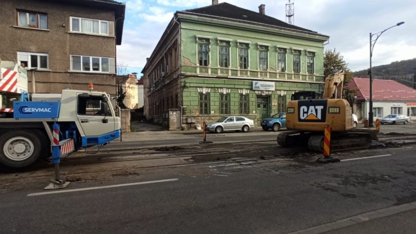 Hoț cu tupeu! A furat din mijlocul drumului Hoț cu tupeu! A furat din mijlocul drumului
