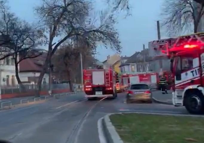 A fost activat Planul Roșu de Intervenție la Spitalul Louis Țurcanu din Timişoara, secția Pediatrie A fost activat Planul Roșu de Intervenție la Spitalul Louis Țurcanu din Timişoara, secția Pediatrie