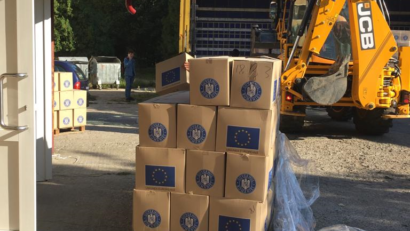 [AUDIO-FOTO] În Caransebeș a început distribuirea pachetelor cu alimente de la Uniunea Europeană pentru persoanele cu handicap