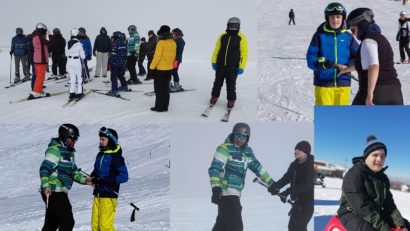 [AUDIO-FOTO] Pe Muntele Mic se împart și în acest an ”Zâmbete pe schiuri” pentru copiii cu nevoi speciale