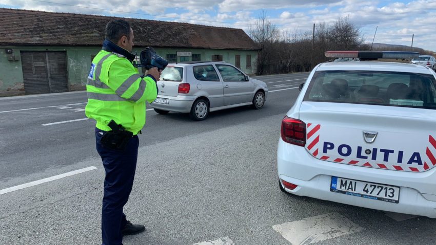 Vitezomani și șoferi băuți pe drumurile cărășene Vitezomani și șoferi băuți pe drumurile cărășene