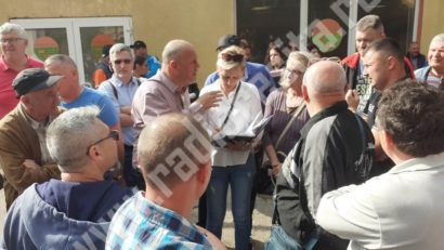 Una din clădirile pieţei de la Trandafirul va fi demolată, iar spaţiului îi va fi găsită o altă destinaţie