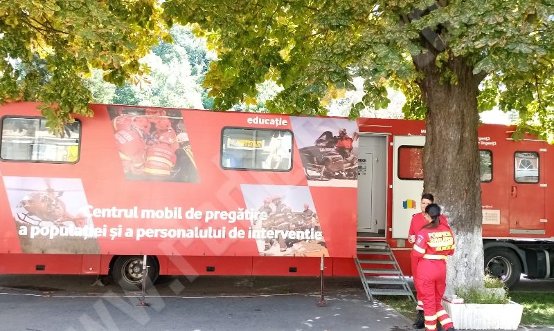 Caravana SMURD a ajuns în Băile Herculane Caravana SMURD a ajuns în Băile Herculane
