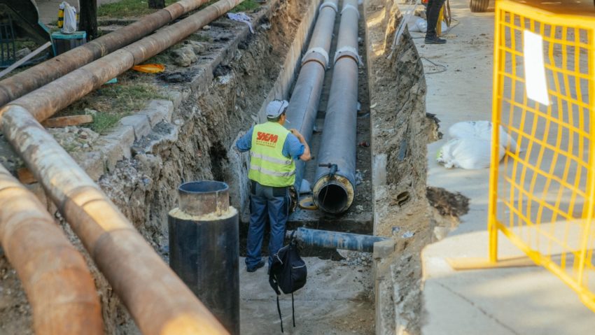 Mai puţine avarii şi pierderi de apă fierbinte la Timișoara Mai puţine avarii şi pierderi de apă fierbinte la Timișoara