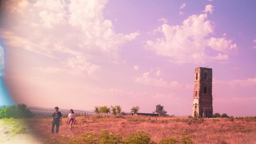 Ambulanţa pentru Monumente salvează Turnul de piatră de la Grădinari Ambulanţa pentru Monumente salvează Turnul de piatră de la Grădinari
