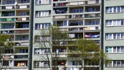 Asigurarea obligatorie a locuinței s-a scumpit. Cele 5 schimbări care i-ar putea forța pe români să-și asigure casele