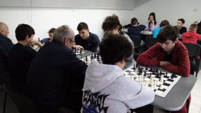 Alexandru Korcsek şi-a adjudecat Cupa Unirii la şah! Tradiţionala competiţie a reunit la Reşiţa 40 de competitori