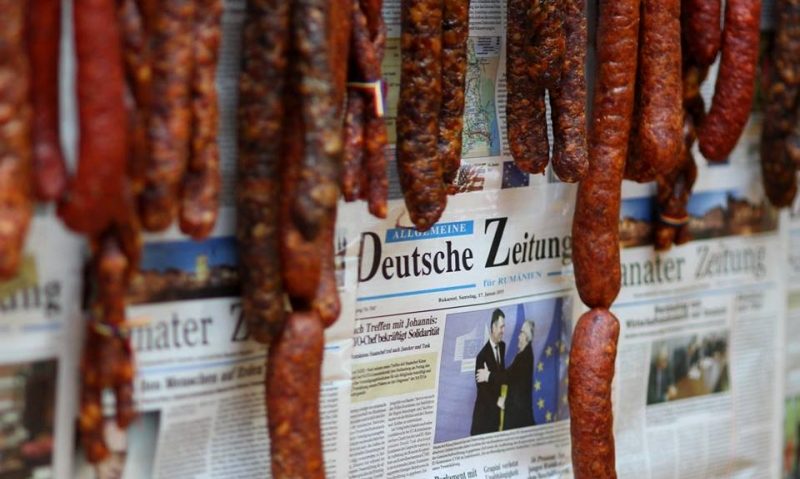 Cei mai buni cârnaţi bănăţeni, preparaţi după reţete tradiţionale au fost degustaţi la Lovrin Cei mai buni cârnaţi bănăţeni, preparaţi după reţete tradiţionale au fost degustaţi la Lovrin