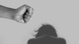 Legea „România fără violenţă” a fost adoptată în Parlament: pedepse mai dure și protecție sporită pentru victime