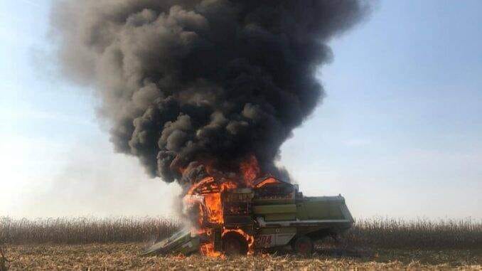 Combină în flăcări la Greoni Combină în flăcări la Greoni