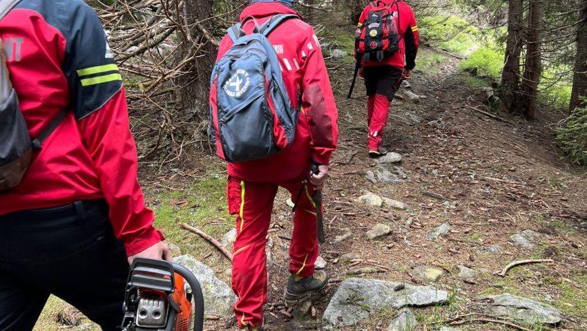 Apel la solidaritate în munți: Salvamont Caraș-Severin are nevoie de voluntari și sprijin din partea autorităților Apel la solidaritate în munți: Salvamont Caraș-Severin are nevoie de voluntari și sprijin din partea autorităților