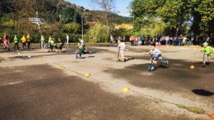 „Pentru un oraș verde”, la Reșița: peste 150 de elevi marchează Ziua Mondială fără Mașini