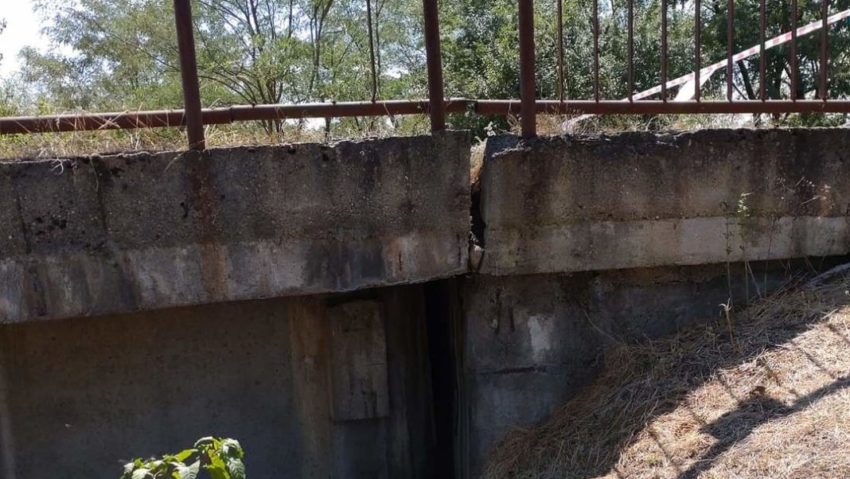 Podul de la Constantin Daicoviciu intră în reabilitare. Consiliul Județean alocă 8 milioane de lei pentru refacerea obiectivului avariat de viitură