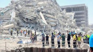 Cutremurul din Myanmar a făcut peste 1.000 de morţi şi 2.300 de răniţi, anunţă junta militară