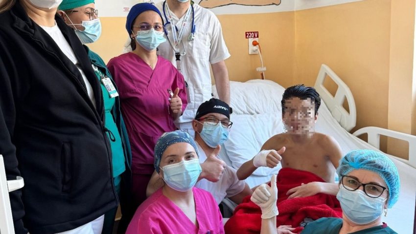 Un băiat cu tetanos a fost salvat de medicii de la Spitalul Victor Babeș Timișoara Un băiat cu tetanos a fost salvat de medicii de la Spitalul Victor Babeș Timișoara