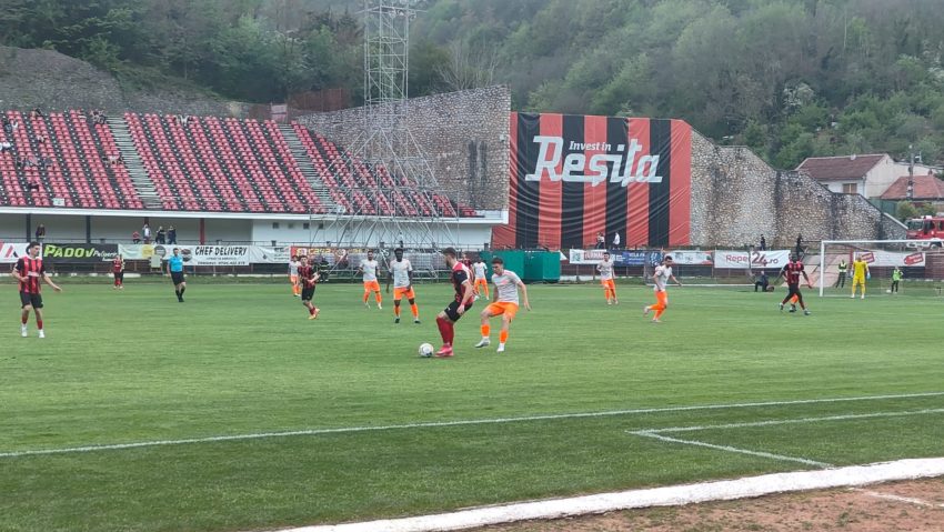 CSM Reşiţa a uitat să mai câştige. Doar 1-1 cu Metaloglobus CSM Reşiţa a uitat să mai câştige. Doar 1-1 cu Metaloglobus